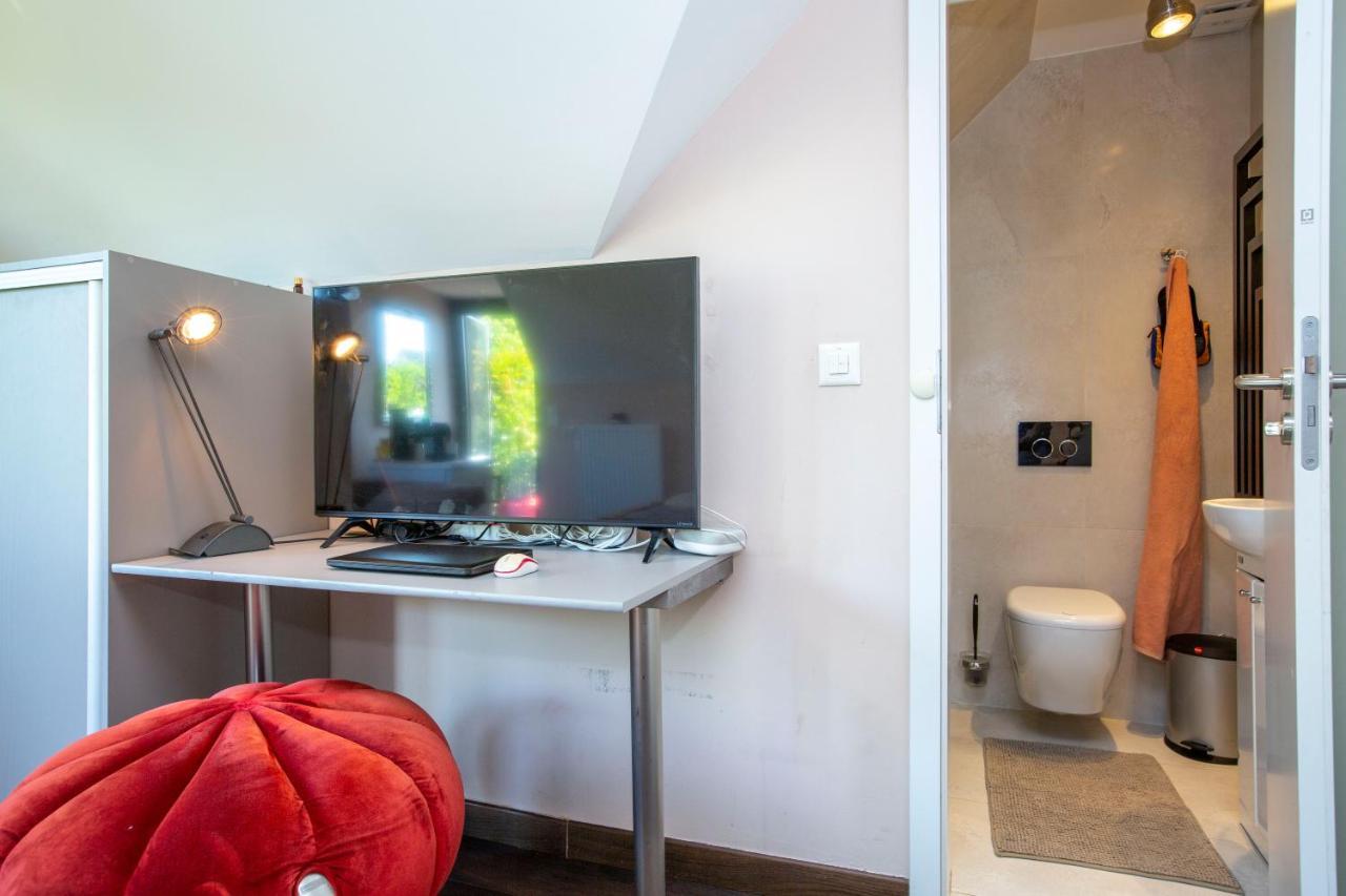 Bnb Comfort Guesthouse Olten - Lostorf Exterior photo