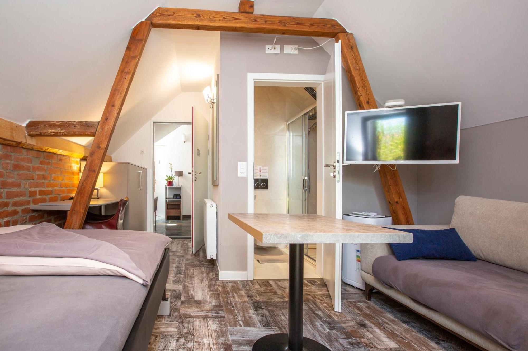 Bnb Comfort Guesthouse Olten - Lostorf Exterior photo